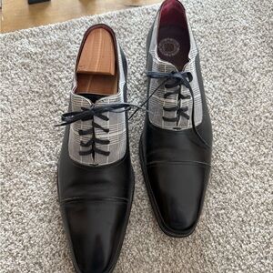 Mezlan Black Leather Cap-Toe Oxfords with Gray Plaid Vamp and Burgundy Lining